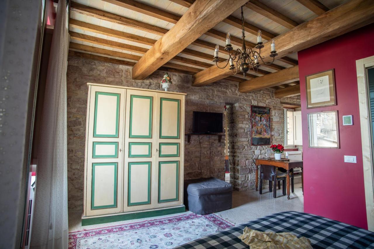 La Viola Di Assisi Hotel Luaran gambar