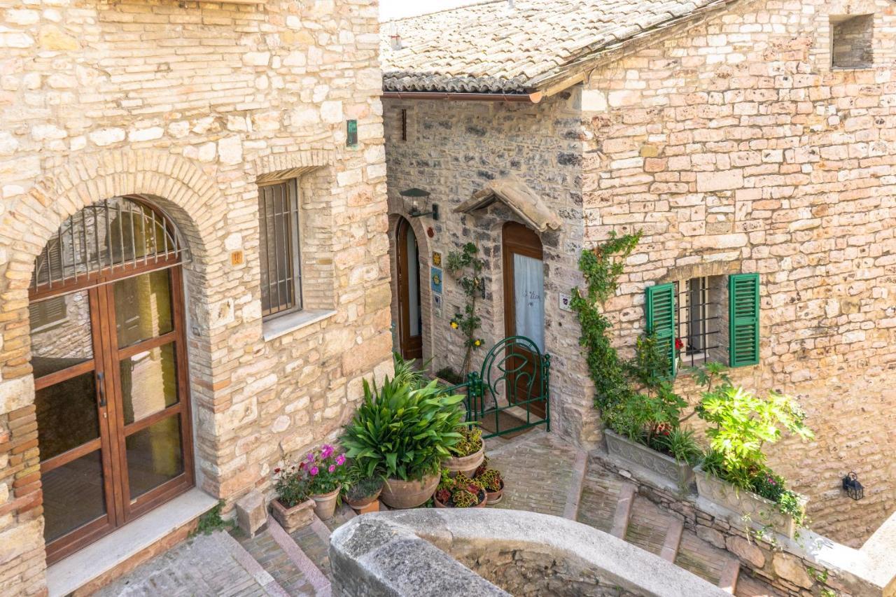 La Viola Di Assisi Hotel Luaran gambar