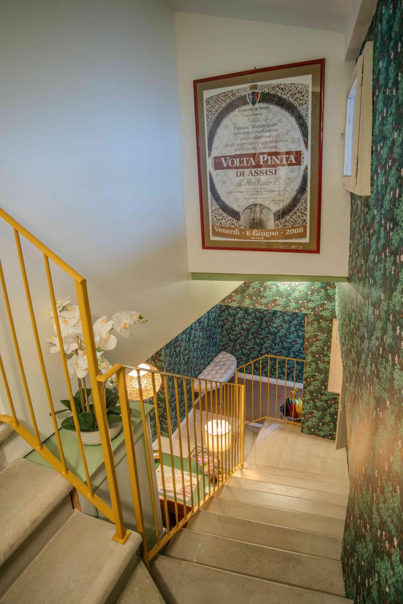La Viola Di Assisi Hotel Luaran gambar