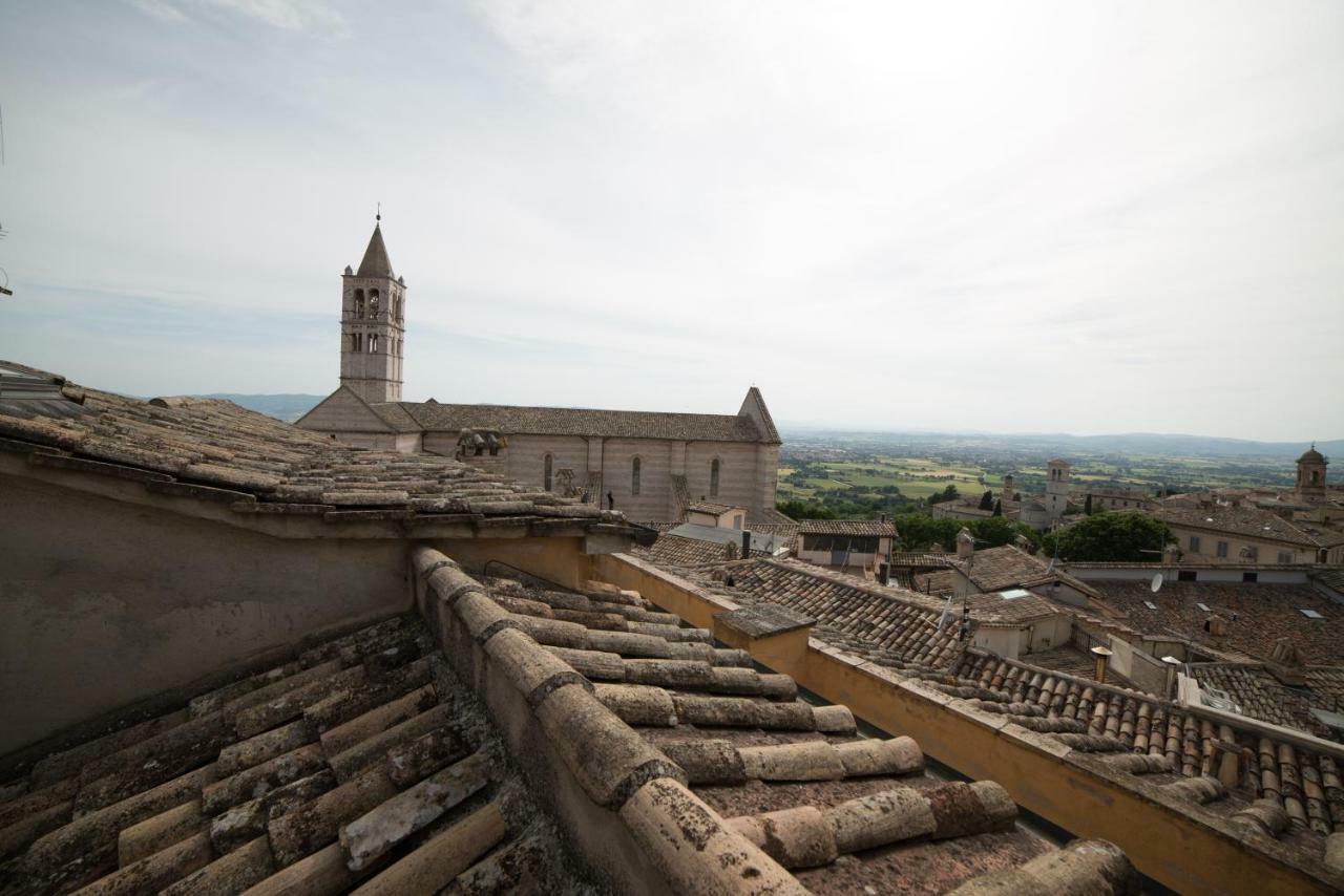 La Viola Di Assisi Hotel Luaran gambar